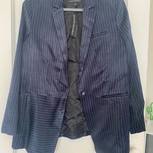 NWT satin Bananana Republic dark blue pin stripe blazer, fully lined